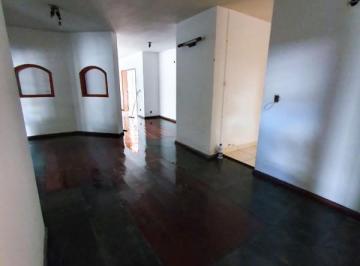 Casa · 377m² · 4 Quartos · 12 Vagas · Casa para venda em Centro de 377.00m² com 4 Quartos, 2 Suites e 12 Garagens