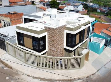Casa · 190m² · 3 Quartos · 2 Vagas · Sobrado para venda em Jardim Ypê de 190.00m² com 3 Quartos, 1 Suite e 2 Garagens
