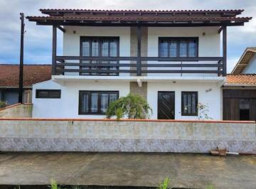 Casa · 313m² · 4 Quartos · Sobrado para venda em Do Ubatuba de 313.00m² com 4 Quartos e 1 Suite