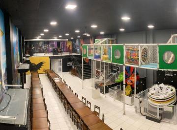 Comercial · 500m² · Galpão / Depósito / Armazém para venda e aluguel em Bento Ribeiro de 500.00m²
