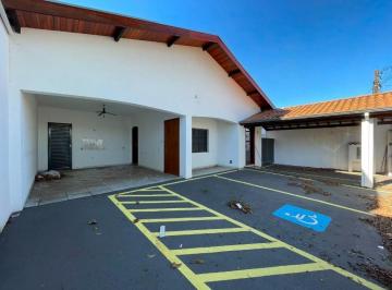Casa · 203m² · 3 Quartos · 3 Vagas · Casa para alugar em Jardim São José de 203.00m² com 3 Quartos, 1 Suite e 3 Garagens