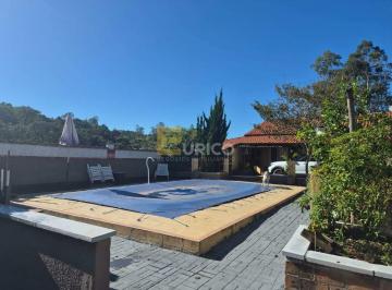 Casa · 218m² · 3 Quartos · 5 Vagas · Casa para venda em Caxambu de 218.00m² com 3 Quartos, 1 Suite e 5 Garagens