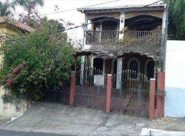 Casa · 325m² · 6 Quartos · 3 Vagas · Casa para venda em Centro de 325.00m² com 6 Quartos, 1 Suite e 3 Garagens