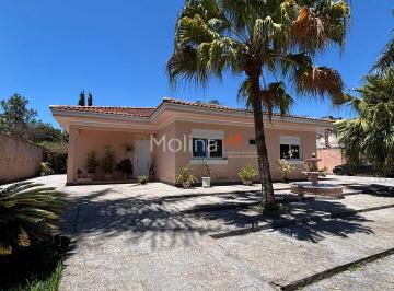 Casa · 360m² · 5 Quartos · 7 Vagas · Casa para alugar em Vila Oliveira de 360.00m² com 5 Quartos, 4 Suites e 7 Garagens