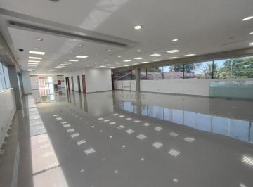 Comercial · 300m² · 5 Vagas · Loja para alugar em Granja Viana de 300.00m² com 5 Garagens