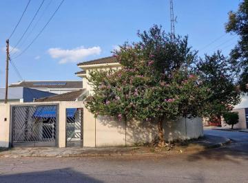 Apartamento · 240m² · 5 Quartos · 2 Vagas · Apartamento para venda em Jardim Cica de 240.00m² com 5 Quartos e 2 Garagens