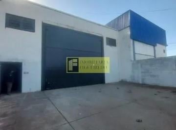 Comercial · 200m² · Galpão / Depósito / Armazém para alugar em Vila Toninho de 200.00m²