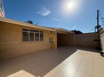 Casa · 250m² · 3 Quartos · 4 Vagas · Casa para alugar em Campo Pequeno de 250.00m² com 3 Quartos e 4 Garagens
