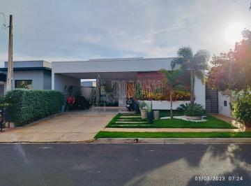 Casa · 192m² · 3 Quartos · 4 Vagas · Casa de Condomínio para venda em Jardim Salto Grande de 192.00m² com 3 Quartos, 3 Suites e 4 Garagen