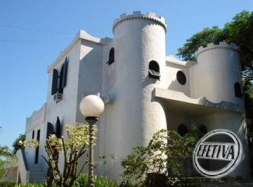 Comercial · 750m² · 10 Quartos · 14 Vagas · Prédio Comercial para venda em Prainha de 750.00m² com 10 Quartos, 10 Suites e 14 Garagens