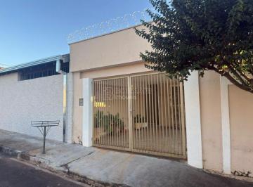 Casa · 154m² · 2 Quartos · 2 Vagas · Casa para alugar em Yolanda Opice de 154.00m² com 2 Quartos e 2 Garagens