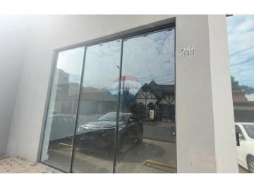 Comercial · 175m² · 2 Vagas · Sala Comercial para alugar em Jardim Girassol de 175.00m² com 2 Garagens