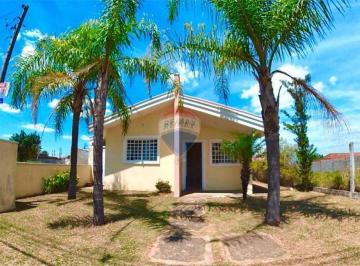 Casa · 76m² · 3 Quartos · 1 Vaga · Casa para venda em Centro de 76.00m² com 3 Quartos e 1 Garagem