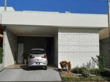 Casa · 180m² · 3 Quartos · 2 Vagas · Casa para venda em Quebec de 180.00m² com 3 Quartos, 3 Suites e 2 Garagens