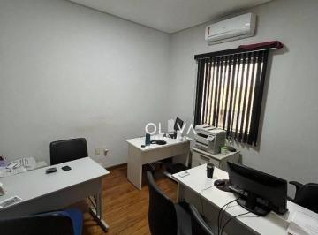 Comercial · 567m² · 7 Vagas · Sala Comercial para alugar em Vila Maceno de 567.00m² com 7 Garagens