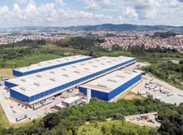 Comercial · 2000m² · 100 Vagas · Galpão / Depósito / Armazém para alugar em Bonsucesso de 2000.00m² com 100 Garagens