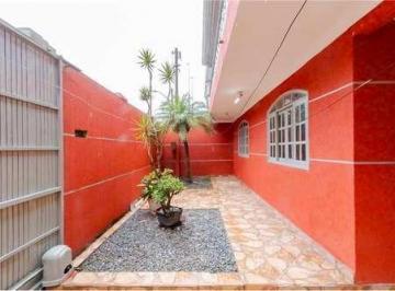 Casa · 220m² · 5 Quartos · Sobrado para venda em Cidade Industrial de 220.00m² com 5 Quartos e 1 Suite