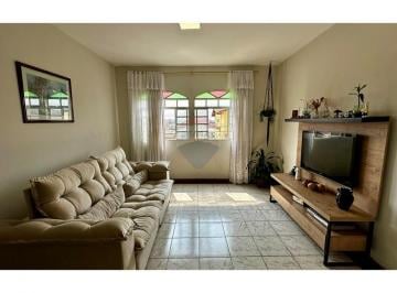 Casa · 364m² · 3 Quartos · 2 Vagas · Casa para venda em Aparecida de 364.00m² com 3 Quartos, 1 Suite e 2 Garagens
