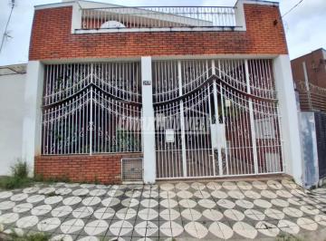 Casa · 402m² · 3 Quartos · 5 Vagas · Casa para alugar em Centro de 402.00m² com 3 Quartos, 1 Suite e 5 Garagens