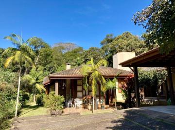 Casa · 312m² · 4 Quartos · 6 Vagas · Casa para venda em Jardim Novo Embu de 312.00m² com 4 Quartos, 1 Suite e 6 Garagens