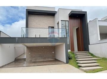 Casa · 191m² · 3 Quartos · 4 Vagas · Sobrado para venda em Lívia Ii de 191.00m² com 3 Quartos, 1 Suite e 4 Garagens