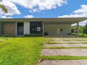 Casa · 349m² · 3 Quartos · 4 Vagas · Casa de Condomínio para venda em Pousada Quatro Barras de 349.00m² com 3 Quartos, 3 Suites e 4 Garag