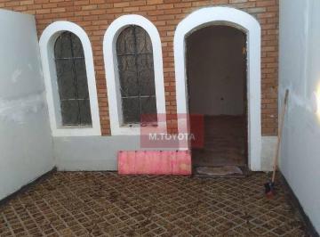 Casa · 44m² · 1 Quarto · 1 Vaga · Casa para alugar em Jardim Santa Mena de 44.00m² com 1 Quarto e 1 Garagem