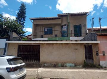 Casa · 200m² · 3 Quartos · 2 Vagas · Casa para venda em Candeias de 200.00m² com 3 Quartos, 1 Suite e 2 Garagens
