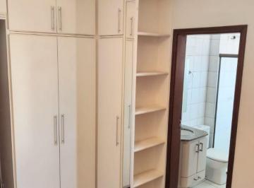 Apartamento · 84m² · 3 Quartos · 1 Vaga · Apartamento para venda em Centro de 84.00m² com 3 Quartos, 1 Suite e 1 Garagem