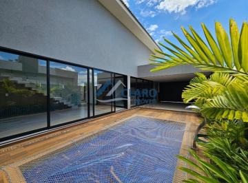 Casa · 228m² · 4 Quartos · 4 Vagas · Casa de Condomínio para venda em Samambaia Parque Residencial de 228.00m² com 4 Quartos, 4 Suites e 