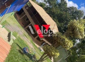Rural · 100m² · 2 Quartos · Fazenda / Sítio para venda em Centro de 100.00m² com 2 Quartos