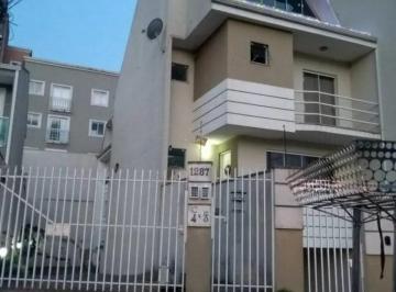 Casa · 206m² · 2 Quartos · 2 Vagas · Sobrado para venda em Água Verde de 206.00m² com 2 Quartos, 1 Suite e 2 Garagens