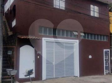 Casa · 325m² · 5 Quartos · 2 Vagas · Sobrado para venda em Jardim Santhiago de 325.00m² com 5 Quartos e 2 Garagens