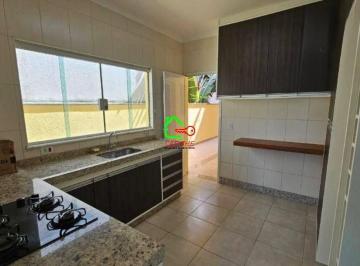 Casa · 216m² · 3 Quartos · 4 Vagas · Casa de Condomínio para alugar em Bosque de 216.00m² com 3 Quartos, 1 Suite e 4 Garagens