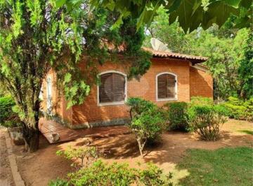 Casa · 580m² · 7 Quartos · 4 Vagas · Casa para venda em Bairro Inválido de 580.00m² com 7 Quartos, 4 Suites e 4 Garagens