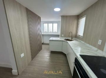 Apartamento · 157m² · 4 Quartos · 2 Vagas · Apartamento para alugar em Centro de 157.00m² com 4 Quartos, 2 Suites e 2 Garagens