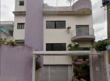 Comercial · 840m² · 8 Quartos · 10 Vagas · Prédio Comercial para venda em Macedo de 840.00m² com 8 Quartos, 2 Suites e 10 Garagens