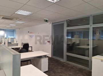 Comercial · 200m² · 2 Vagas · Sala Comercial para alugar em Gutierrez de 200.00m² com 2 Garagens