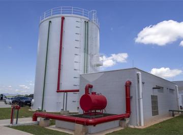 Comercial · 9923m² · 60 Vagas · Galpão / Depósito / Armazém para alugar em Bairro Inválido de 9923.00m² com 60 Garagens