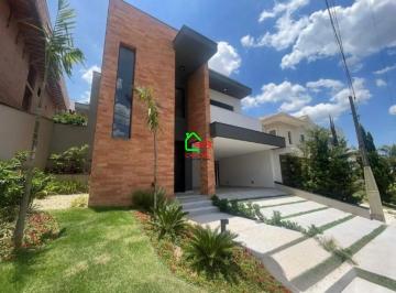 Casa · 201m² · 3 Quartos · 4 Vagas · Casa de Condomínio para alugar em Pinheirinho de 201.00m² com 3 Quartos, 3 Suites e 4 Garagens