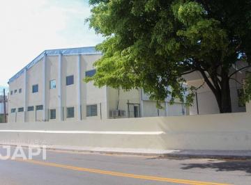 Comercial · 1473m² · 20 Vagas · Galpão / Depósito / Armazém para venda e aluguel em São Roque Da Chave de 1473.00m² com 20 Garagens