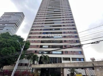 Apartamento de 3 quartos, Recife · Apartamento com excelente localização no bairro de Casa Forte.