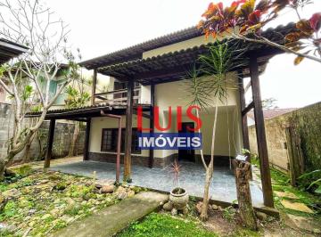 7e4341ee54cc5d93216c3297728eaab5591adf1d · Casa com 3 dormitórios para alugar, 219 m² por R$ 4.000/mês + taxas - Itaipu - Niterói/RJ