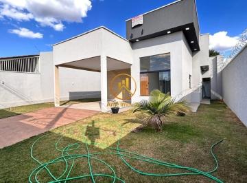 Casa · 127m² · 3 Quartos · 4 Vagas · Casa sozinha no lote