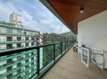 Foto · Apartamento com varanda e lazer a 2 quadras da praia nas Pitangueiras, Guarujá