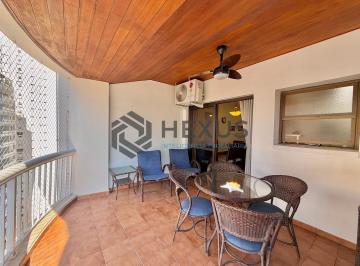 Foto · Apartamento reformado com varanda e lazer a 100m da praia na região do Maluf nas