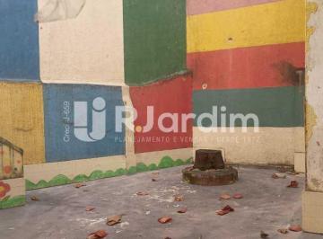 Imagem 1 · Casa Comercial para venda em Humaitá, Rio de Janeiro