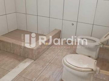 Imagem 1 · Casa Comercial para venda em Humaitá, Rio de Janeiro