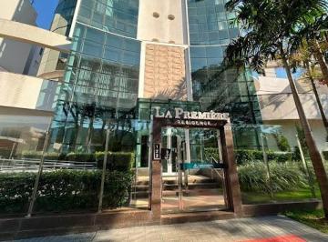 Apartamento · 137m² · 3 Quartos · 3 Vagas · Apartamento com 3 dormitórios para alugar, 137 m² por R$ 6.500,00/mês - Zona 07 - Maringá/PR