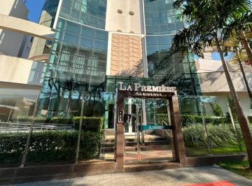 Apartamento · 137m² · 3 Quartos · 3 Vagas · Apartamento com 3 dormitórios para alugar, 137 m² por R$ 6.500,00/mês - Zona 07 - Maringá/PR